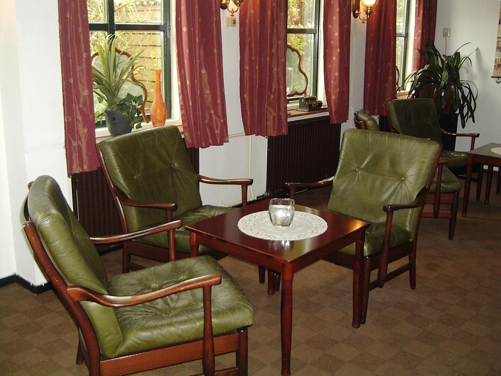 H.R. Jachtlust Hotel Steenbergen  Luaran gambar