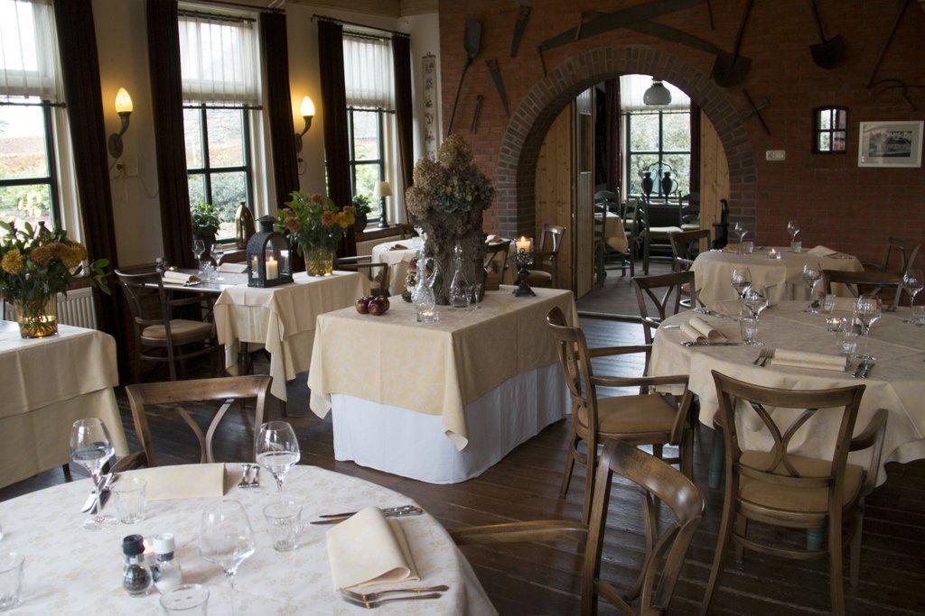 H.R. Jachtlust Hotel Steenbergen  Luaran gambar