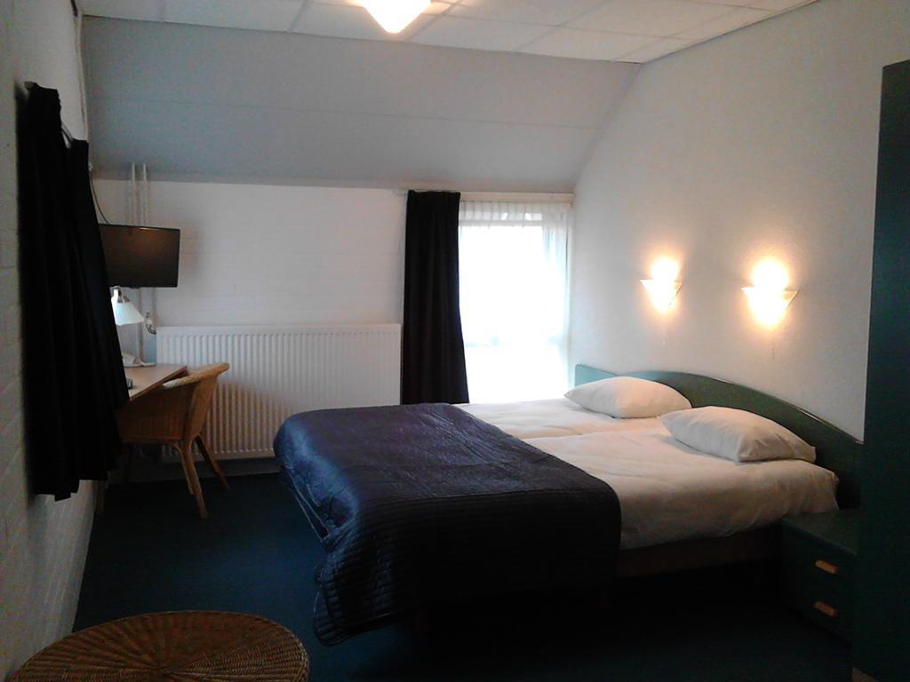 H.R. Jachtlust Hotel Steenbergen  Bilik gambar